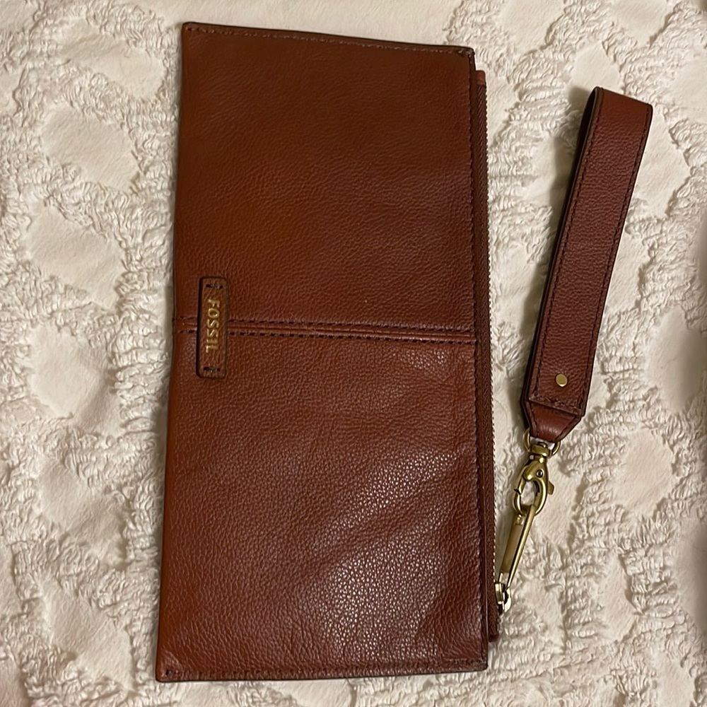 Fossil clutch